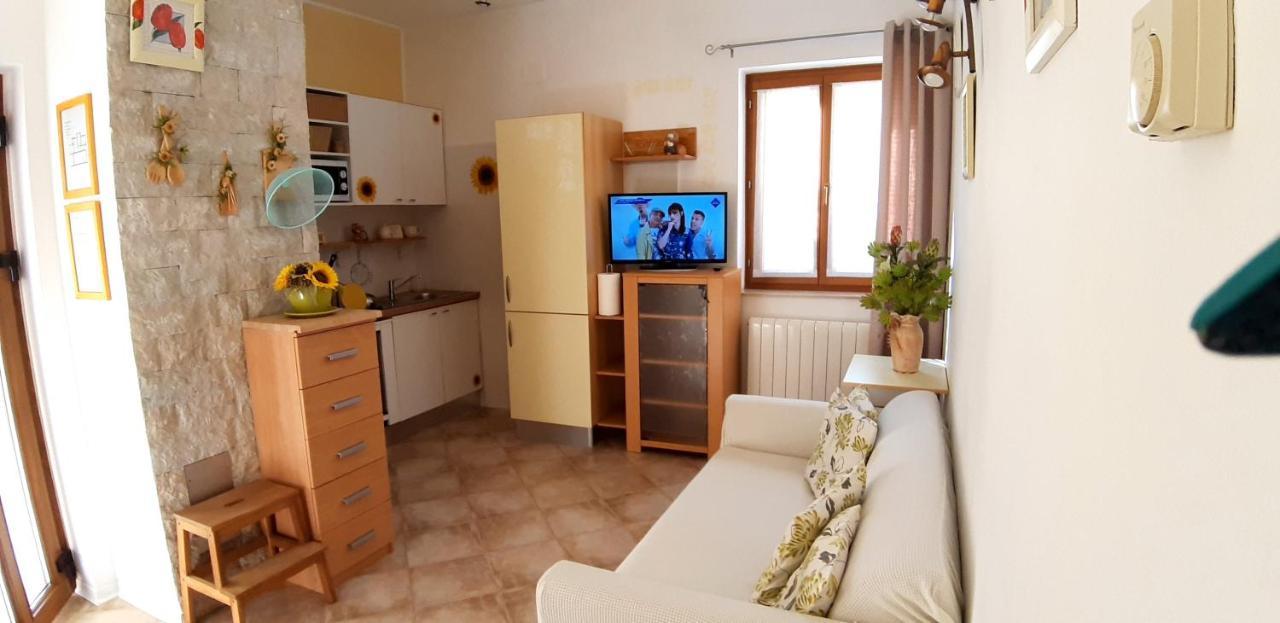Apartments Demori Galižana Εξωτερικό φωτογραφία