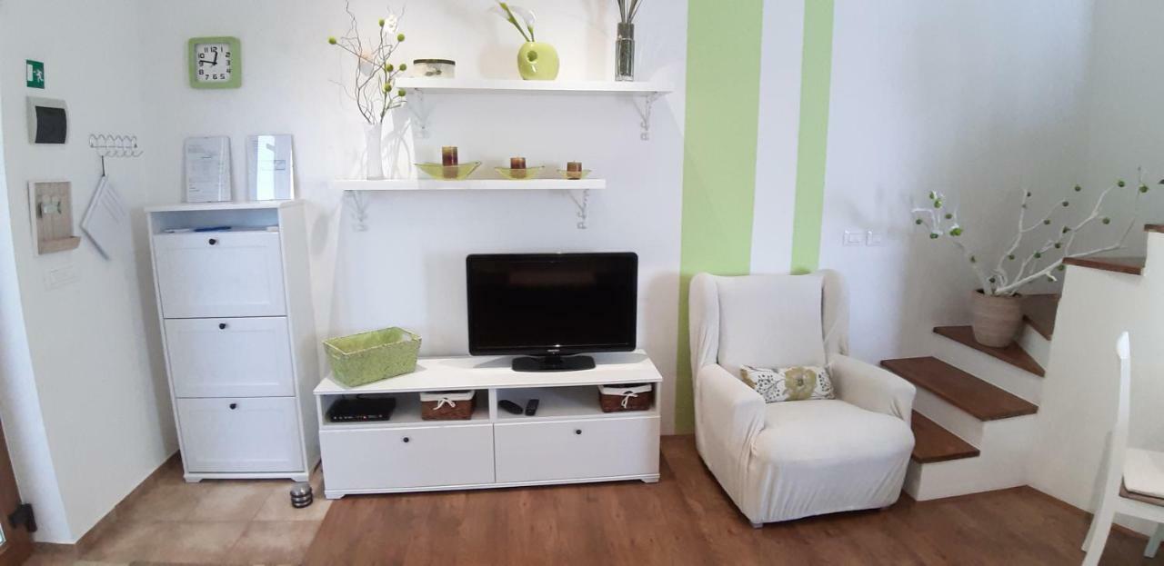 Apartments Demori Galižana Εξωτερικό φωτογραφία