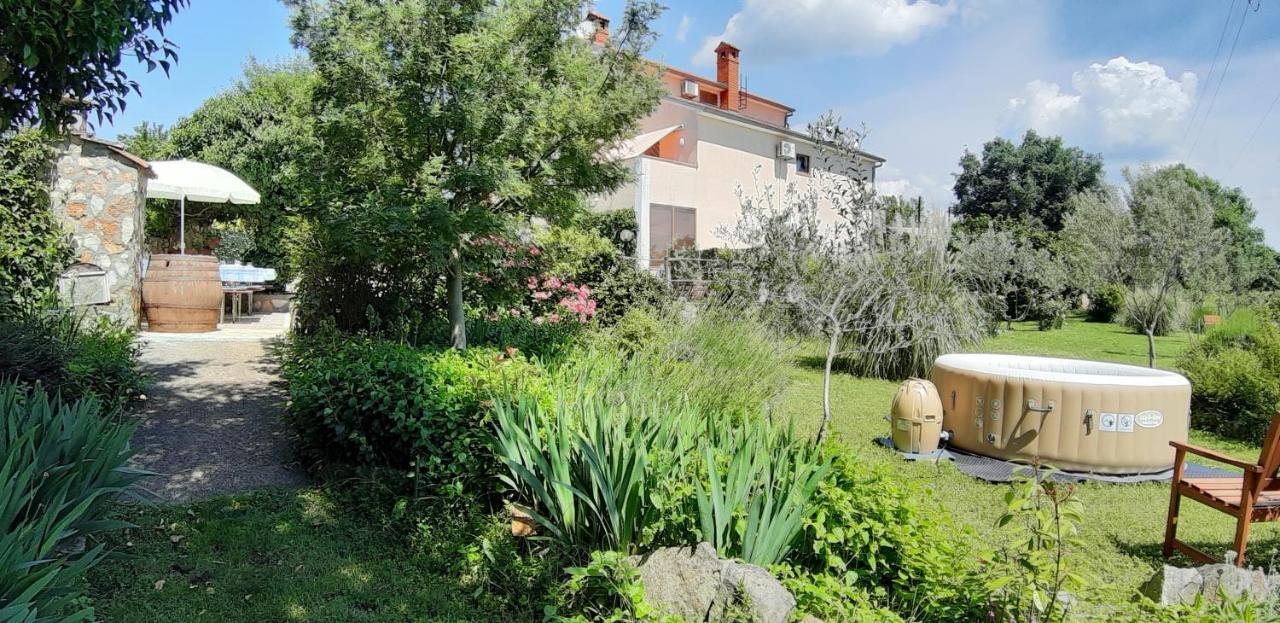 Apartments Demori Galižana Εξωτερικό φωτογραφία