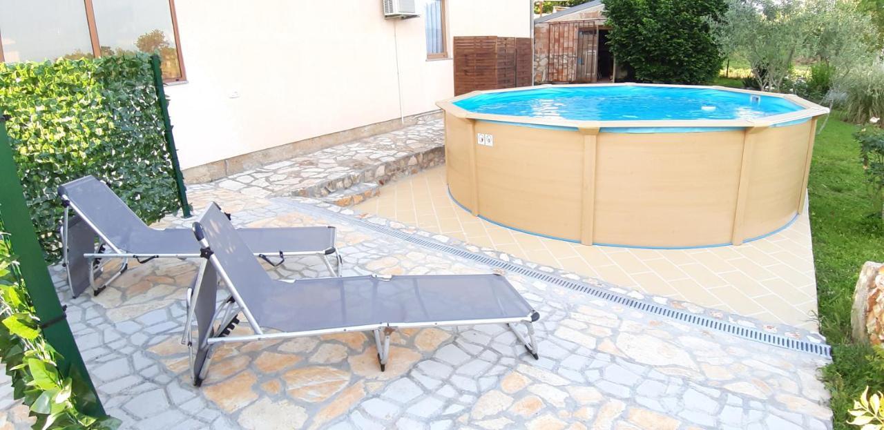 Apartments Demori Galižana Εξωτερικό φωτογραφία